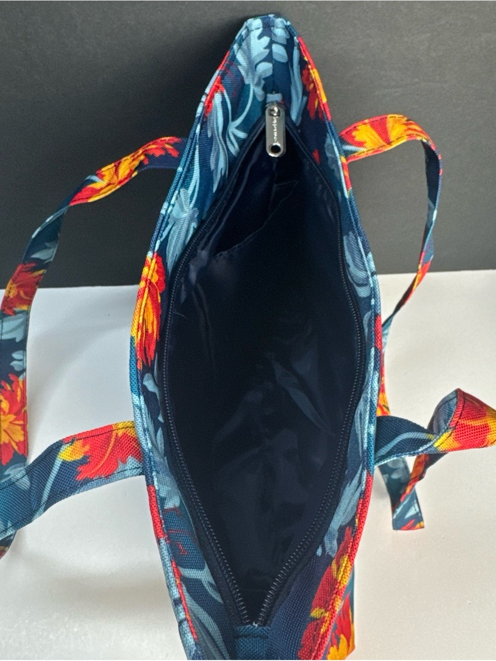 NEW Tupperware Floral Lonchera Lunch Tote Bag Navy Blue Travel Tote - Picture 2 of 5